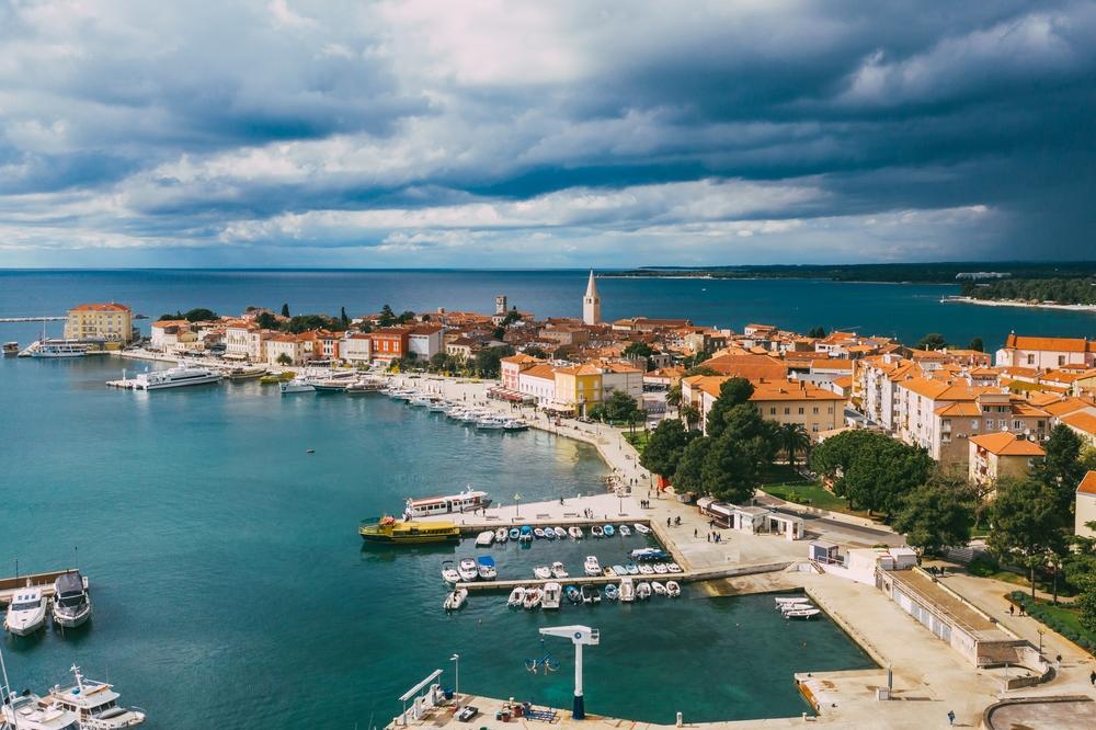 panorama de la ville de Porec en Croatie