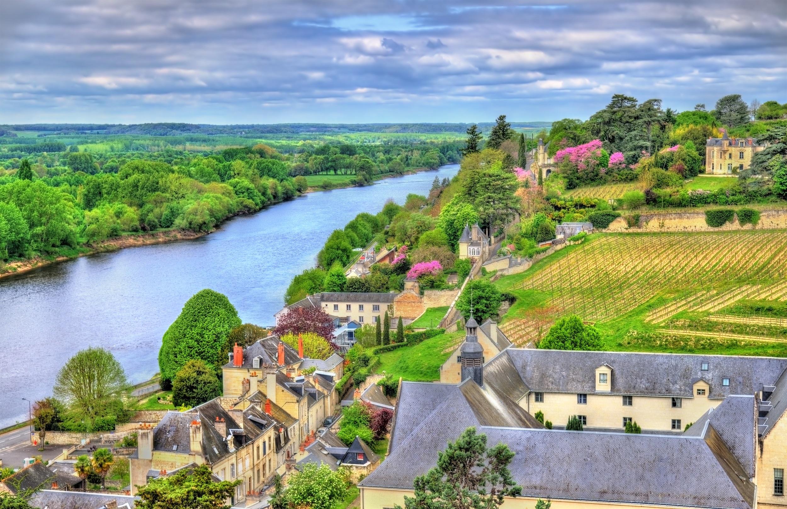 france-chinon-ville-riviere