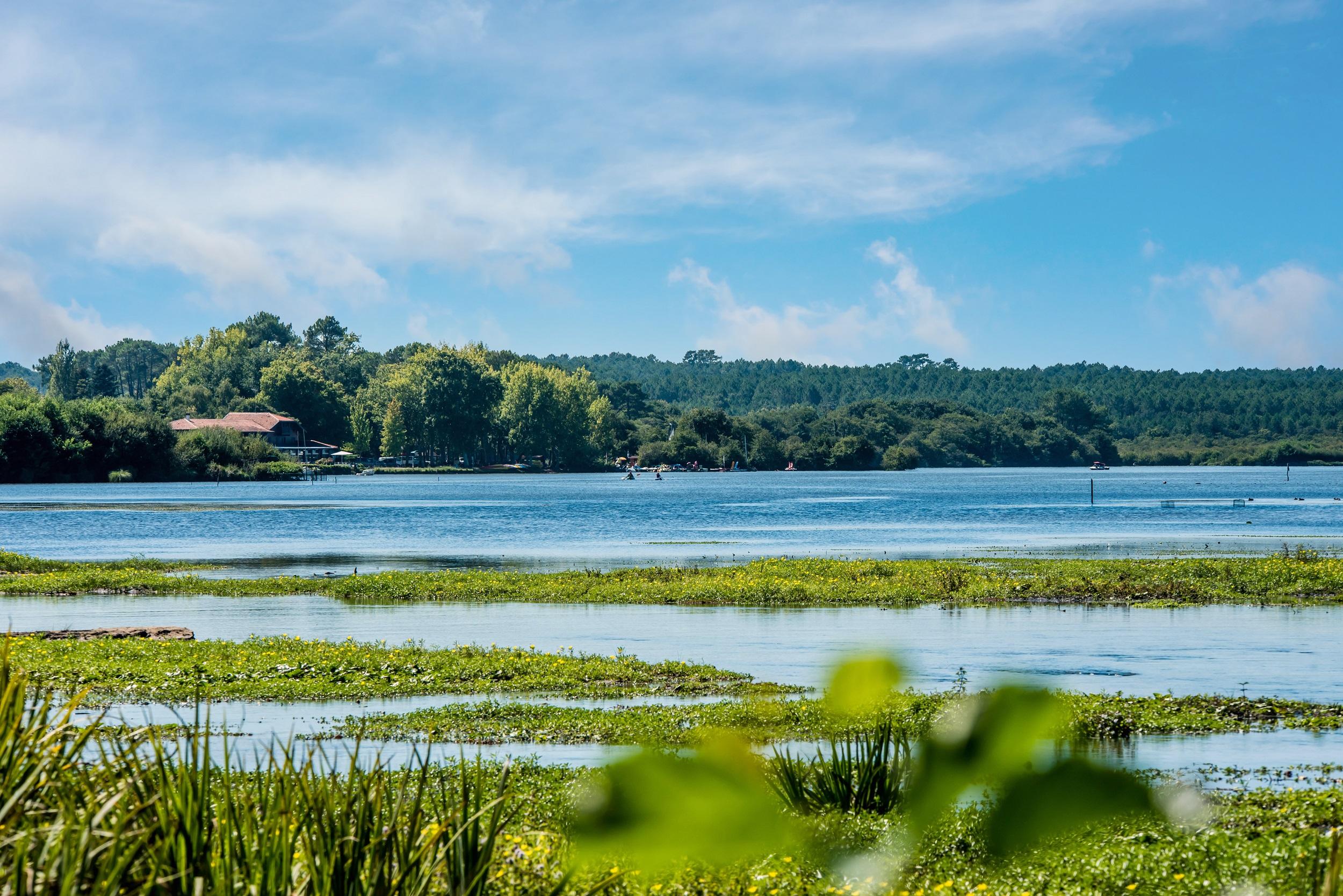 Frankreich-Léon-See