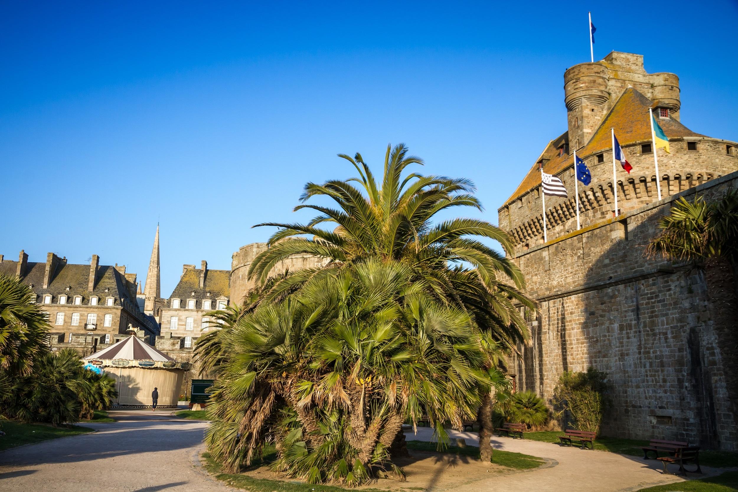 Place Chateaubriand in Saint-Malo