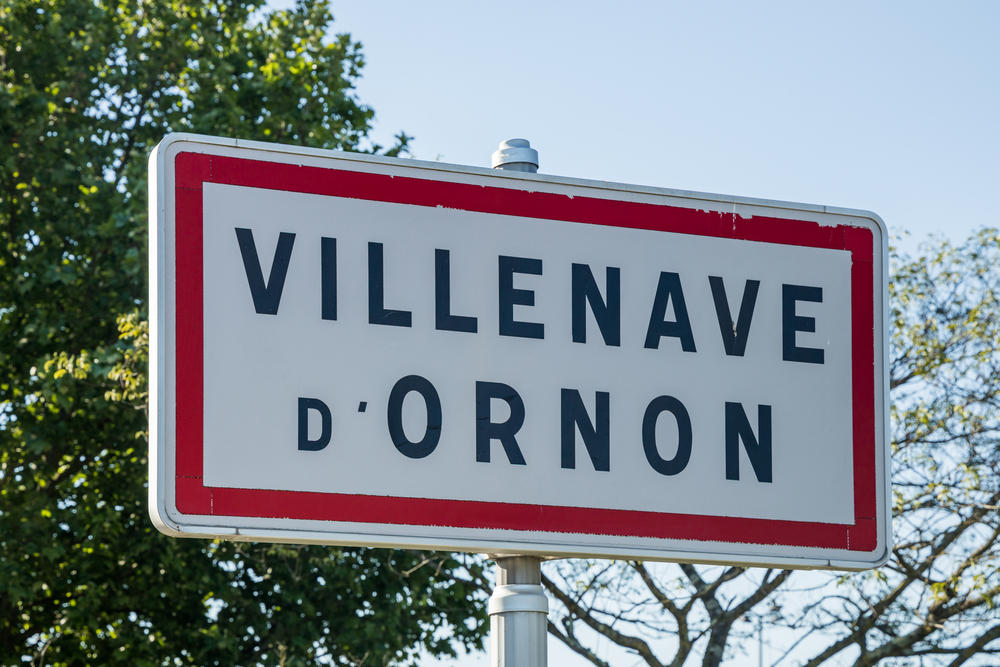 Frankreich Villenave d'Oron Eingangsschild