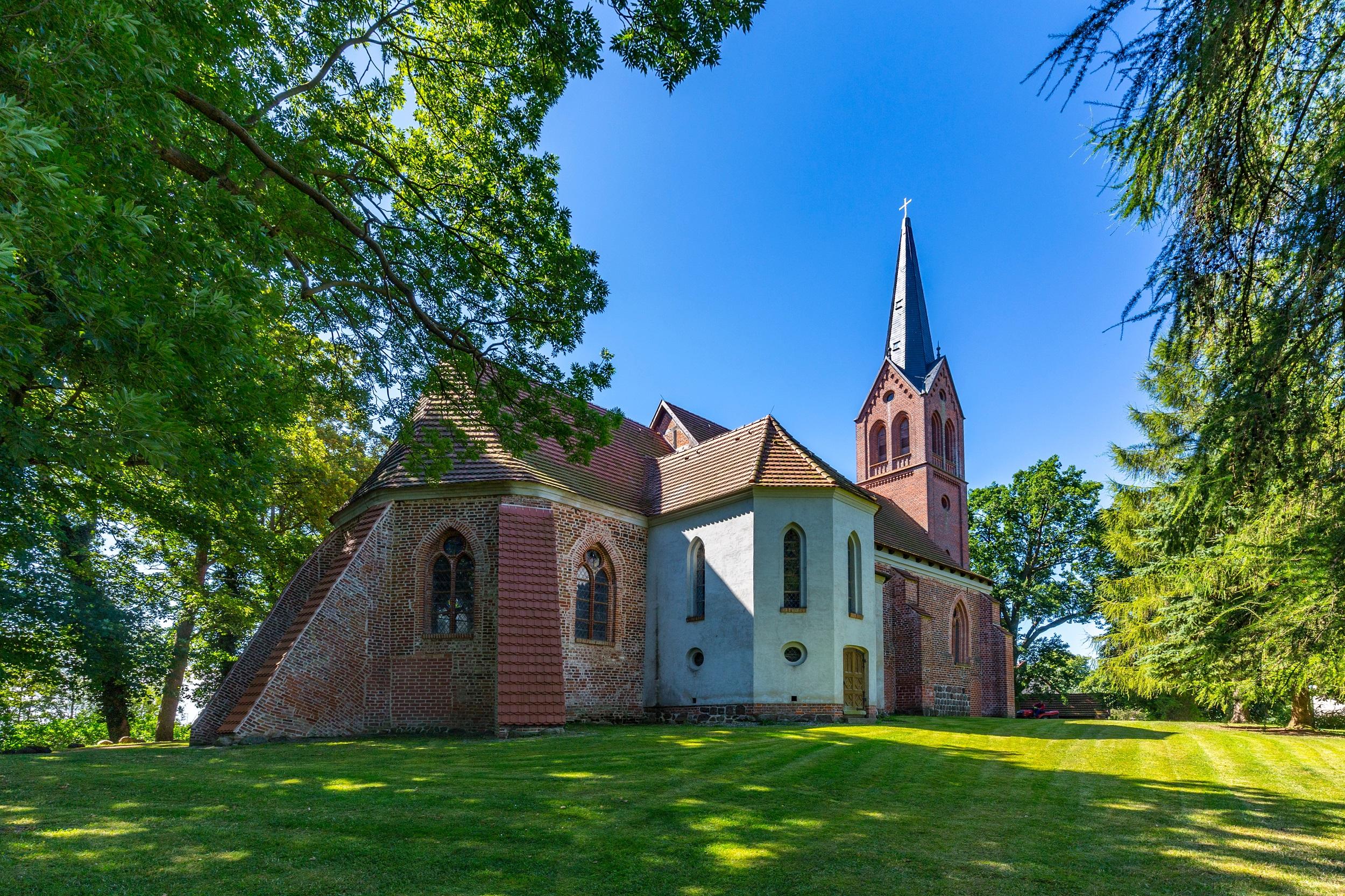 Kerk van Krummin, Usedom, Duitsland