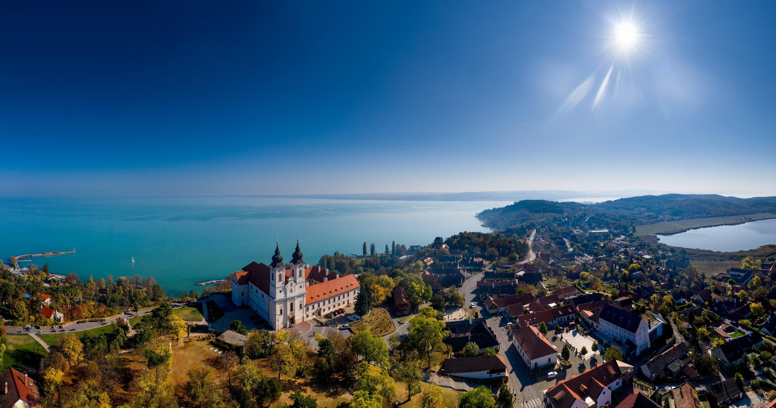 Hongrie Lac Balaton Abbaye de Tihany Paysage