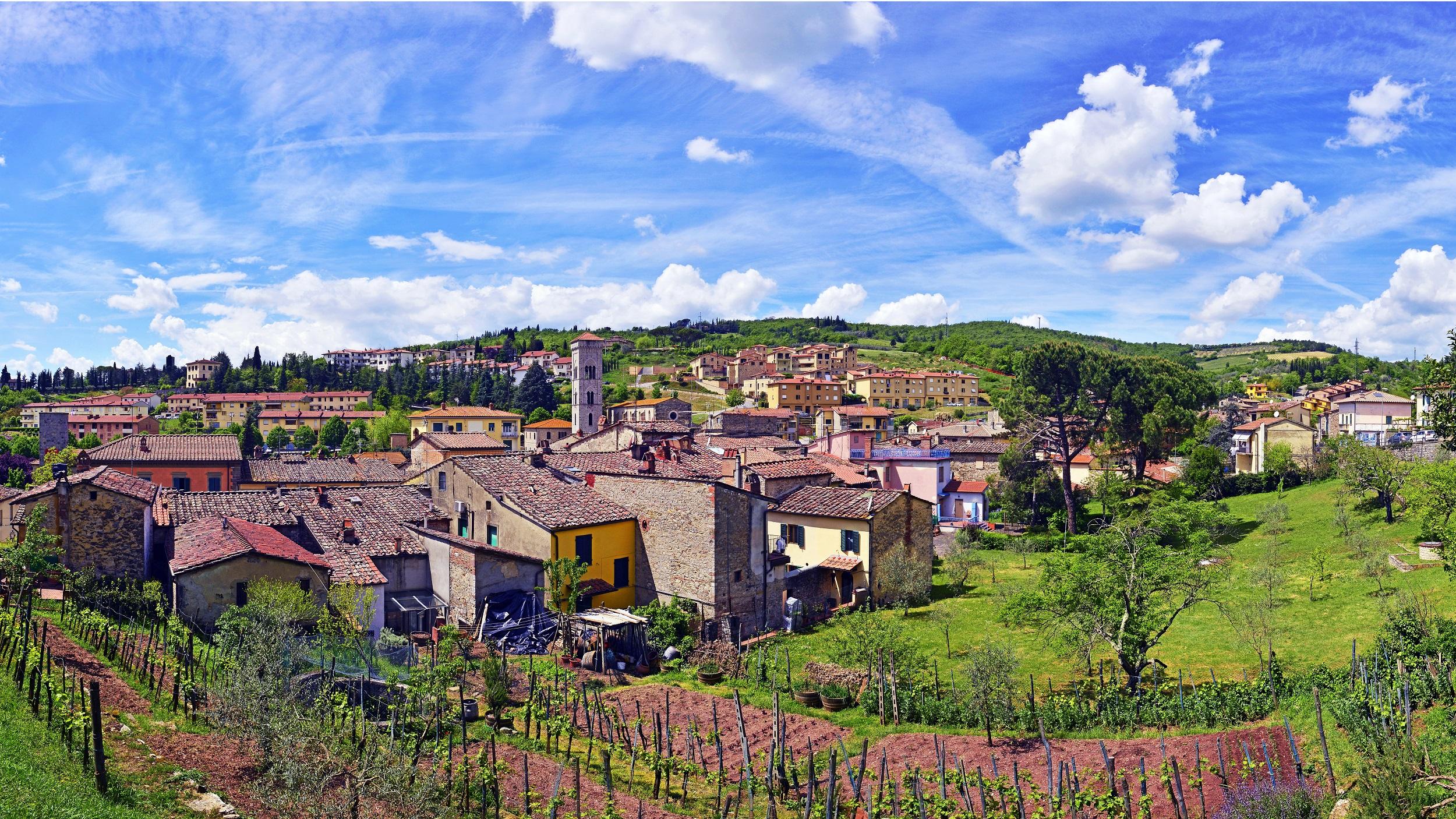 Italien-Gaiole-im-Chianti-Dorf