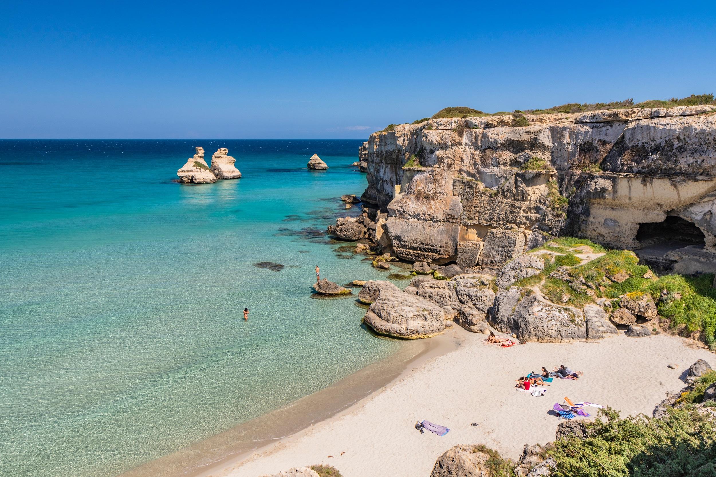 torre dell orso strand