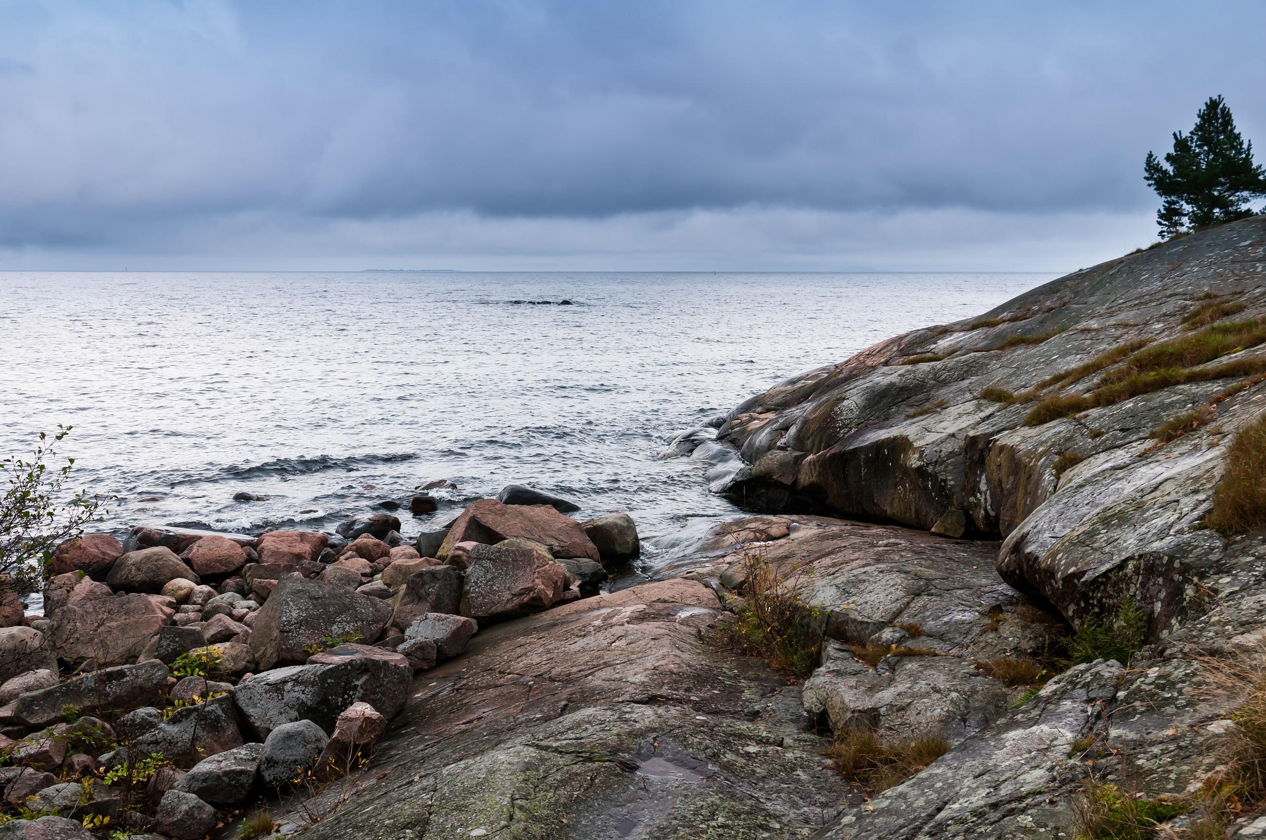Schweden-Felsenküste-in der Nähe von Oskarshamn