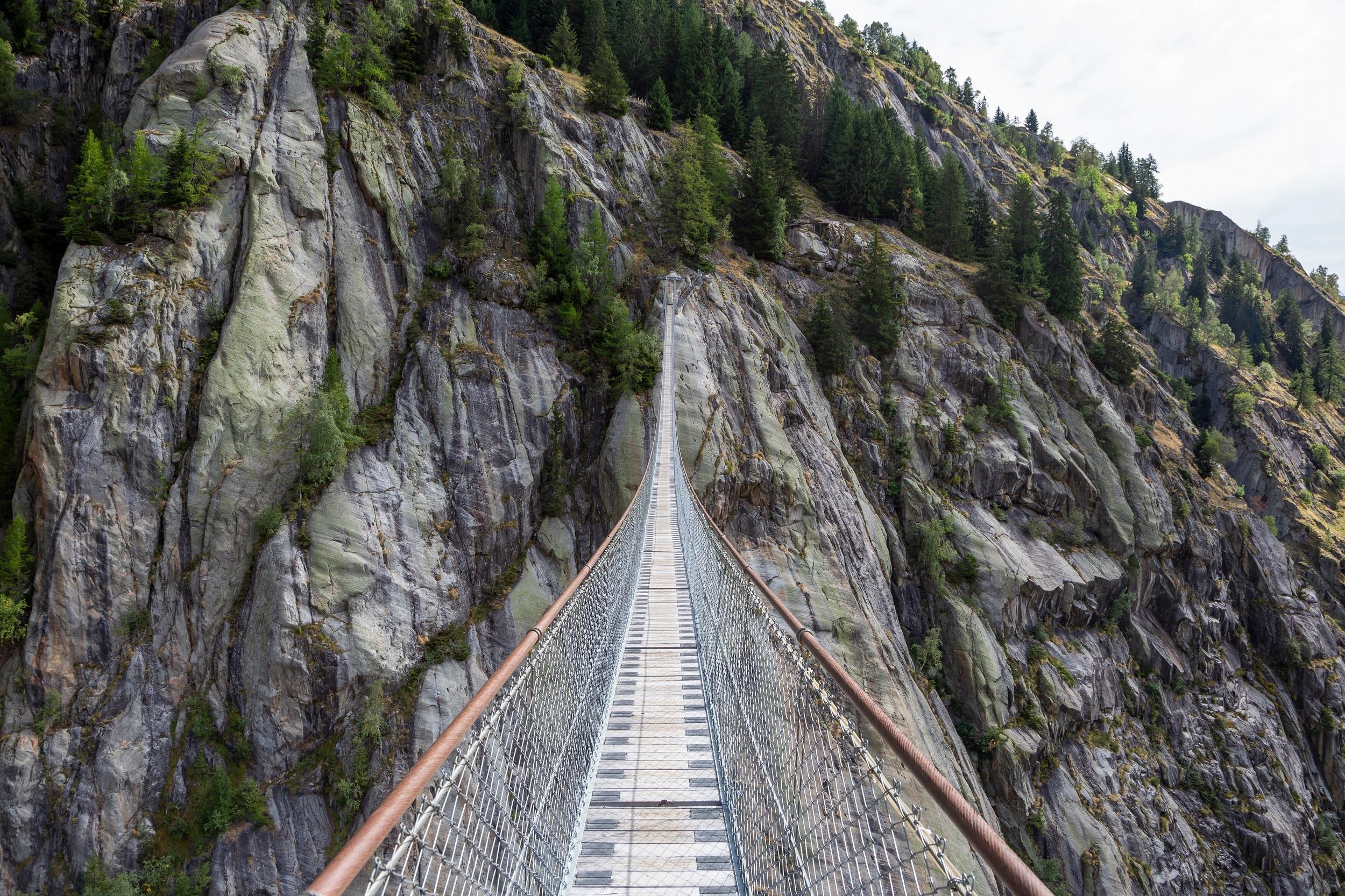 Schweiz-Fieschertal-Hängebrücke