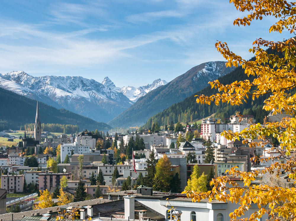 Schweiz Graubünden Davos Herbst