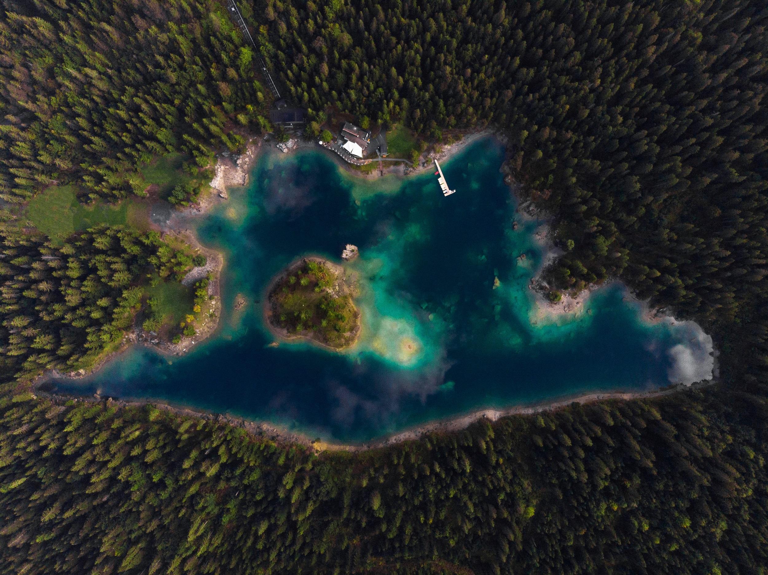 Suisse Grisons Lac de Cauma