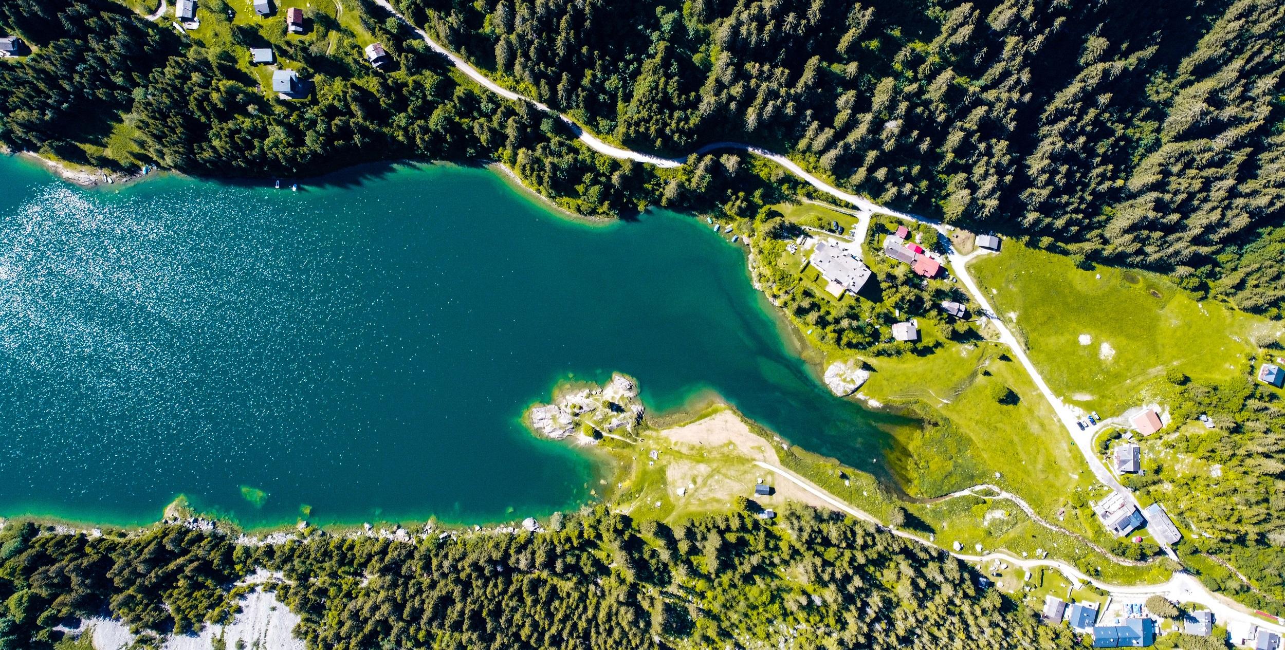 Schweiz-Lake-Tanay