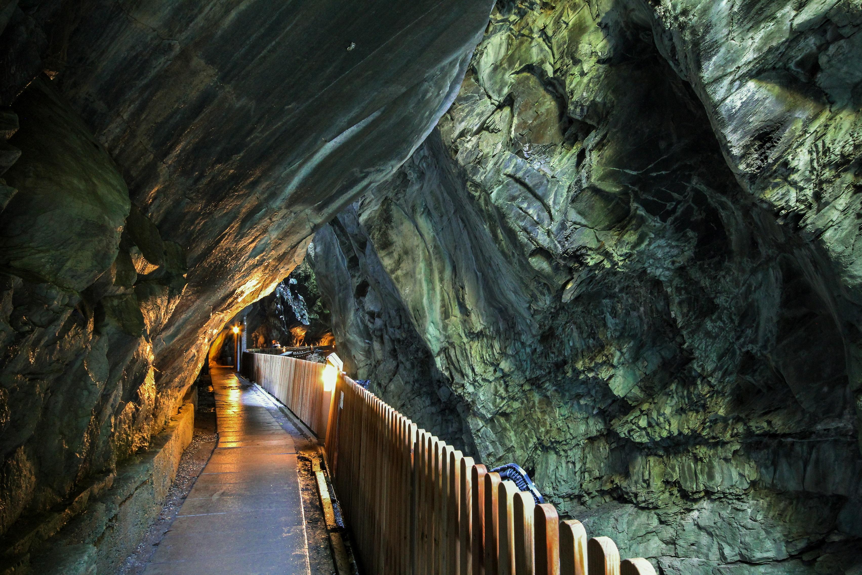 tamina höhle
